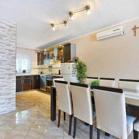 Holiday House Meri, 5+2, Бенковац Екстериор снимка