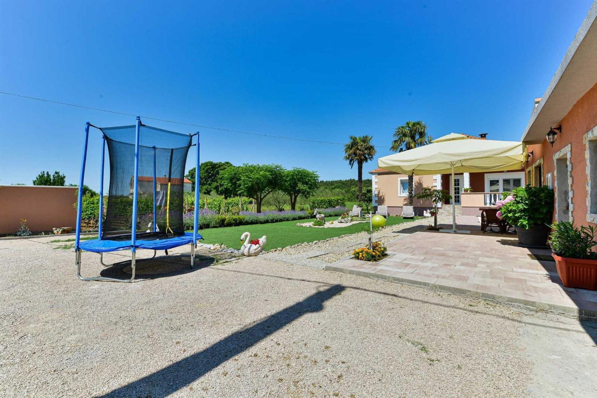 Holiday House Meri, 5+2, Бенковац Екстериор снимка